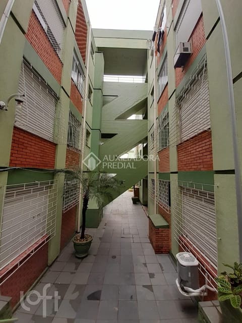 Image 13 - 235282